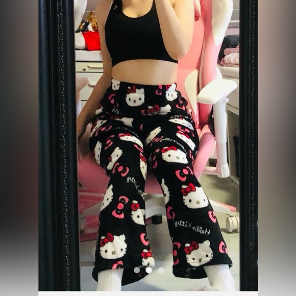 Plush Anime Adults Hello Kitty Cat Soft Women’s Pajama Pants pj’s - Picture 3 of 4